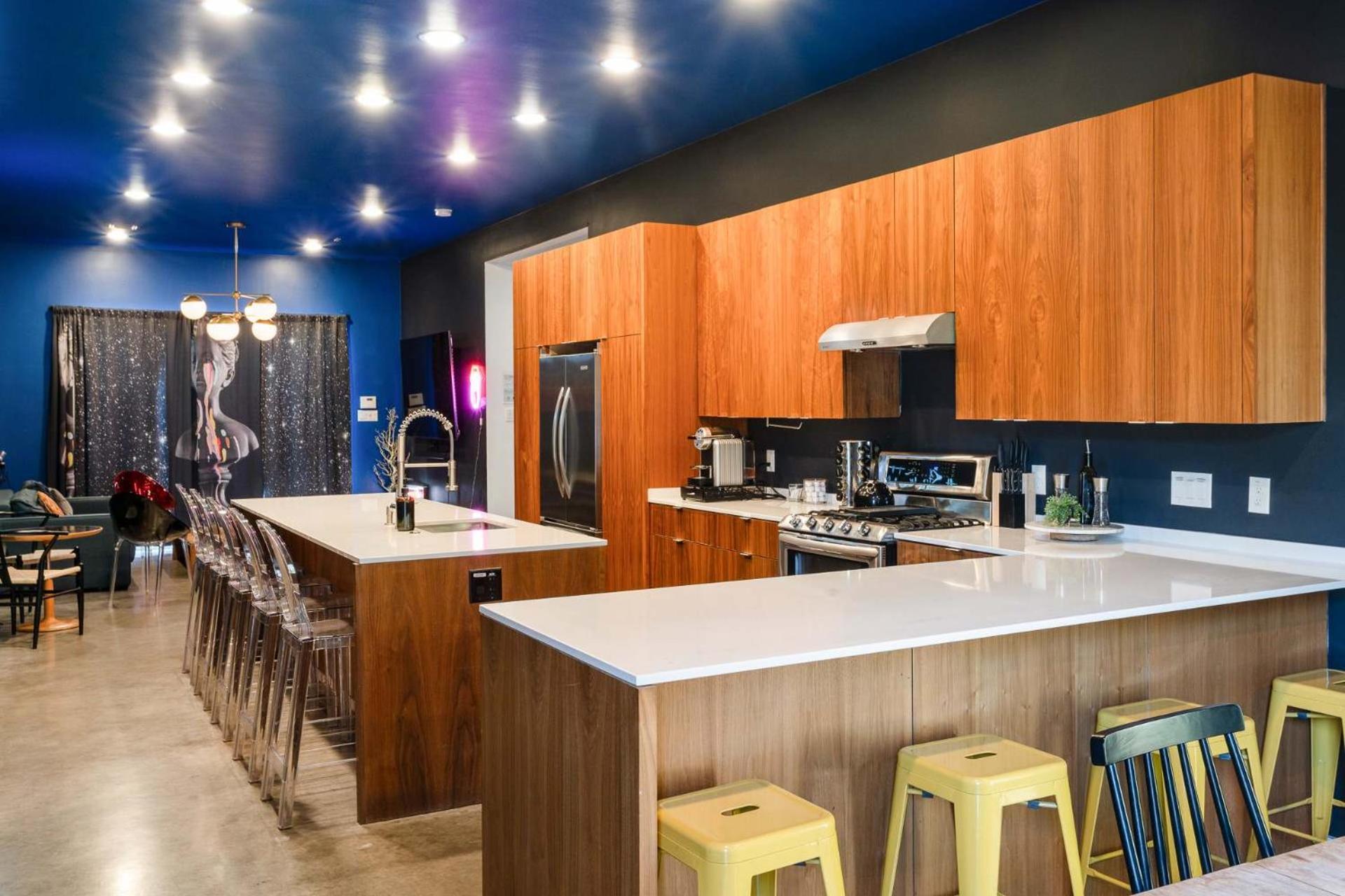 Вилла Atx Icon Mansion - Rainey Street - 6 Min Walk Остин Экстерьер фото